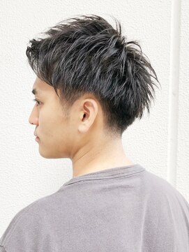 キアラ(Kchiara) ショートレイヤー×アップバング×ワイドツーブロック※Before有