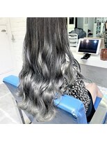 ウーロス(uros.)&nbsp;シルバーバレイヤージュ