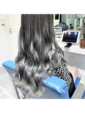 ウーロス(uros.) シルバーバレイヤージュ