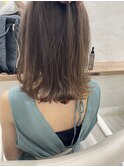 ナチュラルグレージュ