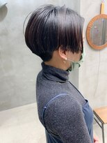 テトヘアー(teto hair) 刈り上げショート、ハンサムショート、前下がり、センターパート
