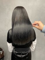 艶髪　ロング　髪質改善　黒髪　切りっぱなし　カット
