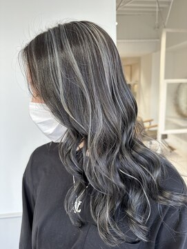 シェーン 仙台駅広瀬通店(schon) コントラストハイライト×グレージュ