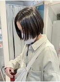 切りっぱなしボブ×顔まわりレイヤー