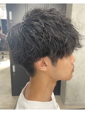 フイ 自由が丘(men's salon Hui) メンズ/アップバング/ツーブロックマッシュ/束感ショート波巻き