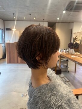 ツキ(TSUKI) 耳かけショート