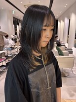 ステア ケース(stair case)&nbsp;韓国ミディアムレイヤーカット前髪顔まわり小顔カット