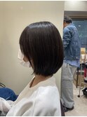 ひし形シルエットでつくる内巻きボブ
