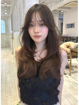 リコバイアフロート(riko by afloat) レイヤーカット/顔まわりカット/チョコレートカラー