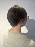 丸みのあるシルエットが上品な大人ショートスタイル