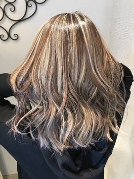 アールハーツ 峰店(R-HEARTS) 《R-HEARTSmine》☆極細ハイライトカラー☆