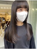 黒髪ロングヘアー・艶髪・ロングレイヤー