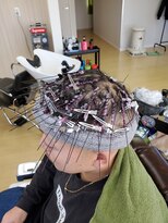 ハングアウト(Hangout) 針金パーマ