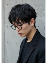 キャンバス バイ ネオリーブ 横浜西口(Canvas by neo.)&nbsp;センターパートニュアンスパーマ黒髪刈り上げ刈り上げ