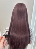 ピンクグレージュ