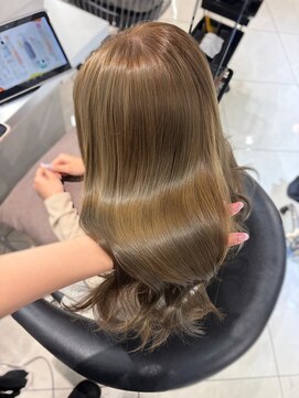 ユーフォリア 池袋東口駅前店(Euphoria) 【Euphoria MITSUKI】明るめハニーミルクティーベージュ☆