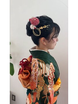 ヘアーアンドメイクアップモパ 成人式ヘア