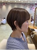 【30.40代人気】白髪ぼかしハイライト×タイトショート