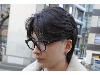 キングオブヘア バイ ノイズ 梅田茶屋町店(KING of hair by NOISM)の写真/【梅田駅徒歩3分/大阪梅田】どこから見ても綺麗な《波巻きスパイラルパーマ》でモテヘアをご提案。