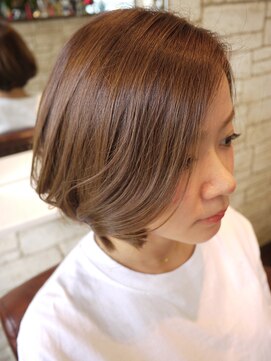 バロウ(Burrow) ゆるふわボブ