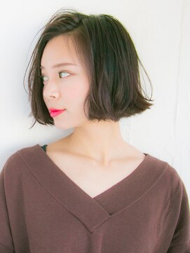 リリアン 青山(relian) 切りっぱなしボブ☆外ハネスタイル☆リリアン青山