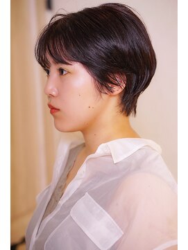 ルーチェ(Luce) ▲ダークアッシュの耳掛けショート▼