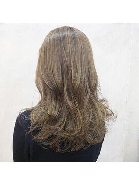 モスト(MocT) ハイライトブリーチ×アッシュベージュ