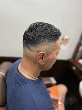 ヒロギンザ 横浜店(HIRO GINZA) 緩パンスキンフェード