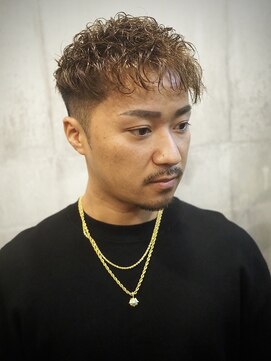 ブレイズマン(BLAZEMAN) 前おろしスパイラルパーマ