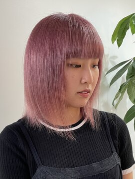 ラフ 新宿(Laff) ピンクカラー/新宿ハイトーン/ハイトーンボブ/デザインカラー