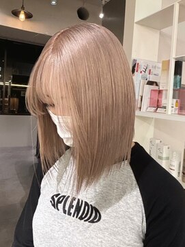 ベレーザ 渋谷(BELEZA) 10298耳かけボブ金髪くすみベーベージュオリーブベージュボブ