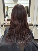 ヘアーアンドメイク ビス(HAIR&MAKE bis)&nbsp;ワンカラーでレッドカラー【中西思実】