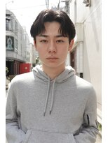 ラフにキマル＊短めセンターパート○