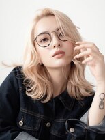 キュレア(C..ure.are)&nbsp;冬ハイトーン×ホワイトベージュ◎透明感くびれミディ