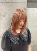 切りっぱなしボブ/顔まわりレイヤー/ミルクティーベージュ