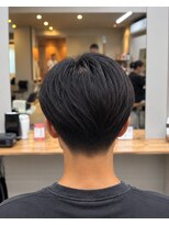ノーマ(no-ma)&nbsp;【センターパート】直毛・毛流れが出にくい方に