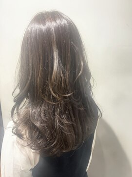 リンダイーロ(Linda Hiro) 【札幌円山 アディクシーカラー/髪質改善トリートメント】