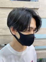 テテ(TETE)&nbsp;黒髪マッシュ　センターパート　ツーブロック