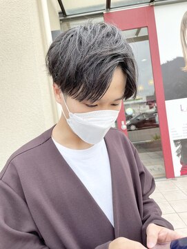 ラドンナアデッソ(LA.DONNA ADDESSO) ニュアンスパーマセンターパート