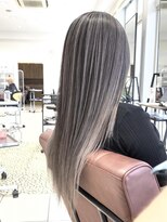 クアトログランシュ ひたちなか店(QUATRO×GranCieux)&nbsp;エアタッチバレイヤージュ×ホワイトグレージュ(ブリーチ2回-)