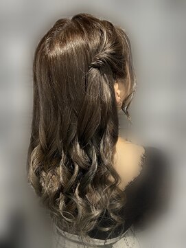 ミテ(MiTe) アレンジヘアセット　ハーフアップ　パーティーヘア　お呼ばれ