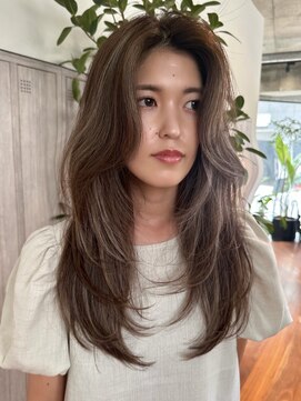 ヨロ 小岩(YOLO) ハイライトショートヘアダブルカラーイルミナカラーオージュア