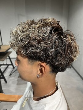 スウェル 柏店(Swell) ハイライト波巻きマッシュパーマ束感ショートメンズパーマ