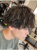 波巻きスパイラルパーマメンズマッシュパーマツイストパーマ