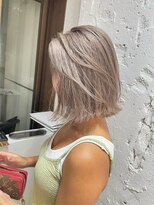 ブレンド 渋谷(BLend)&nbsp;ハイライトカラーマチルダボブインナーグレージュ前髪