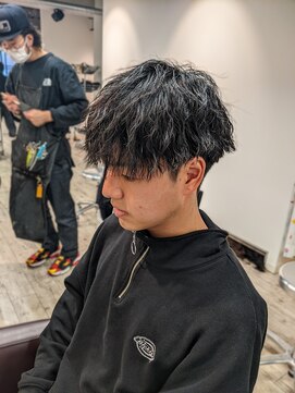 コワファーストナガサキシャンプーボーイ(COIFF1RST NAGASAKI SHAMPOO BOY) vマッシュ×ツイストスパイラルパーマ