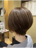 ショートボブ