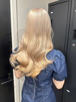 ベレーザ 渋谷(BELEZA)&nbsp;7829ブロンドハイライトグラデーション波巻きハイトーンカラー