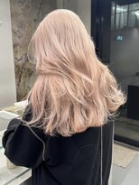 ソル ジングウマエ(SOL JINGUMAE)&nbsp;ミルクティーベージュダブルカラーインナーカラーショートボブ