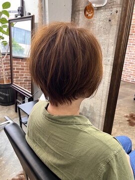 ヴィップルーム(viproom) シースルバングマッシュショートレイヤーカットふんわりミディ